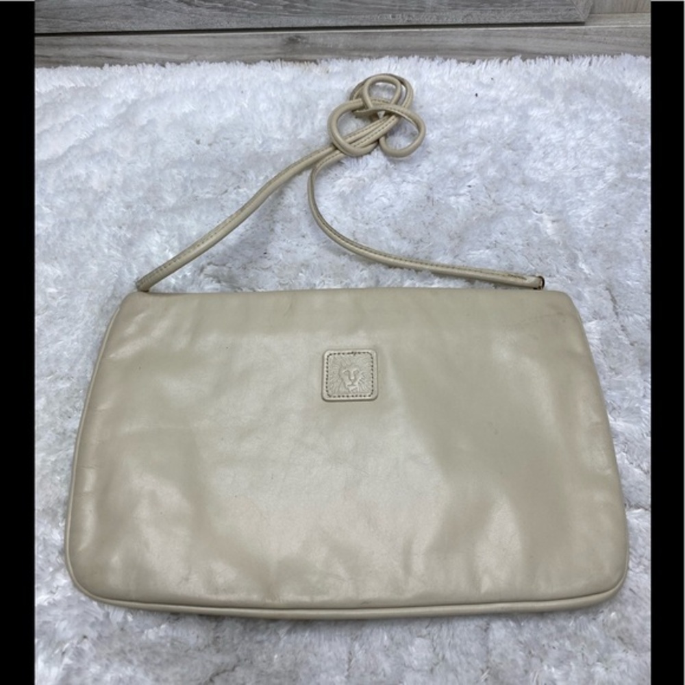 Vintage Anne Klein For Calderon Cream Leather Zipper Clutch Shoulder